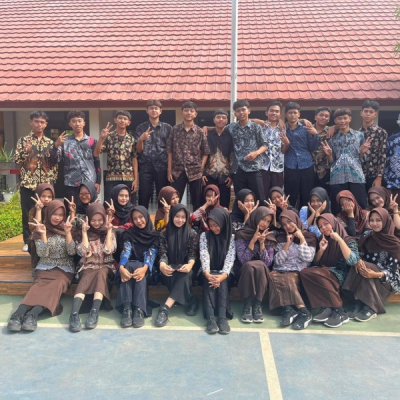 Hari Batik di Sman 1 Pusakanagara!Semangat Pelajar Untuk Melestarikan Warisan Nusantara